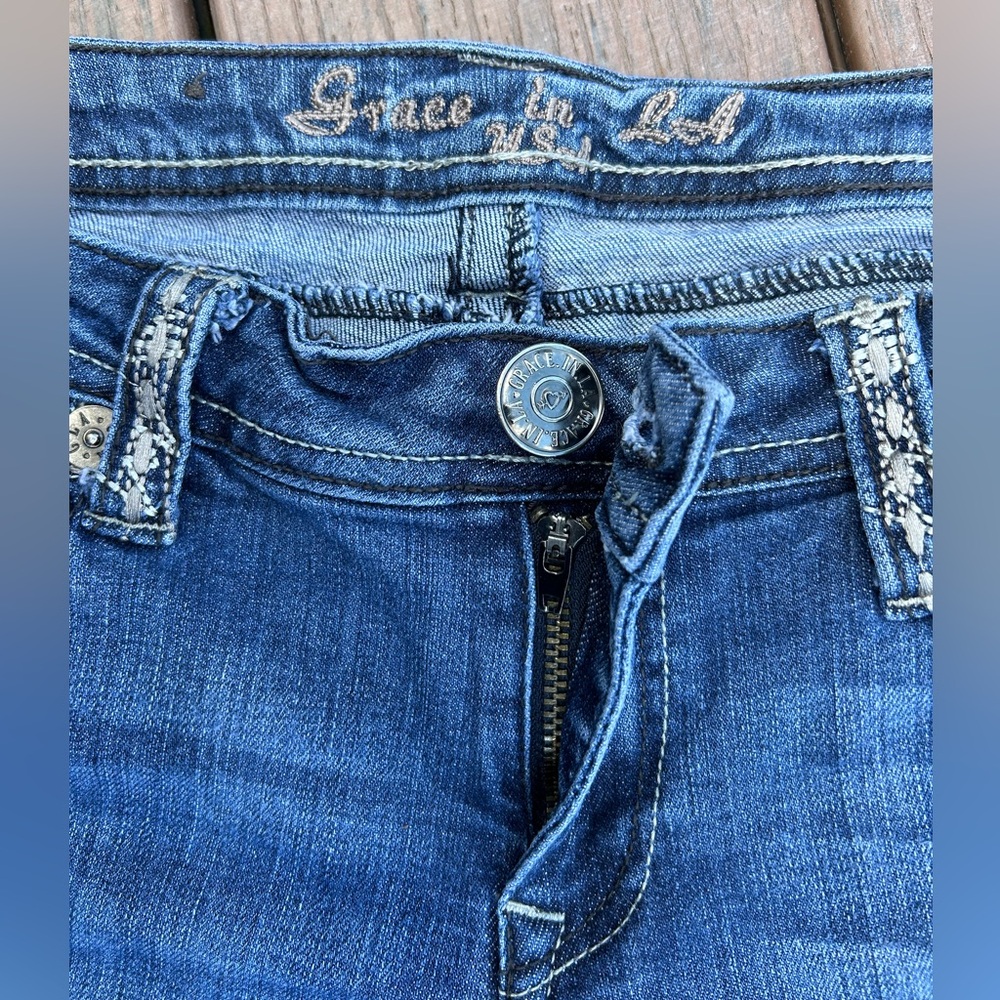 Grace in La bootcut jeans - Picture 7 of 8